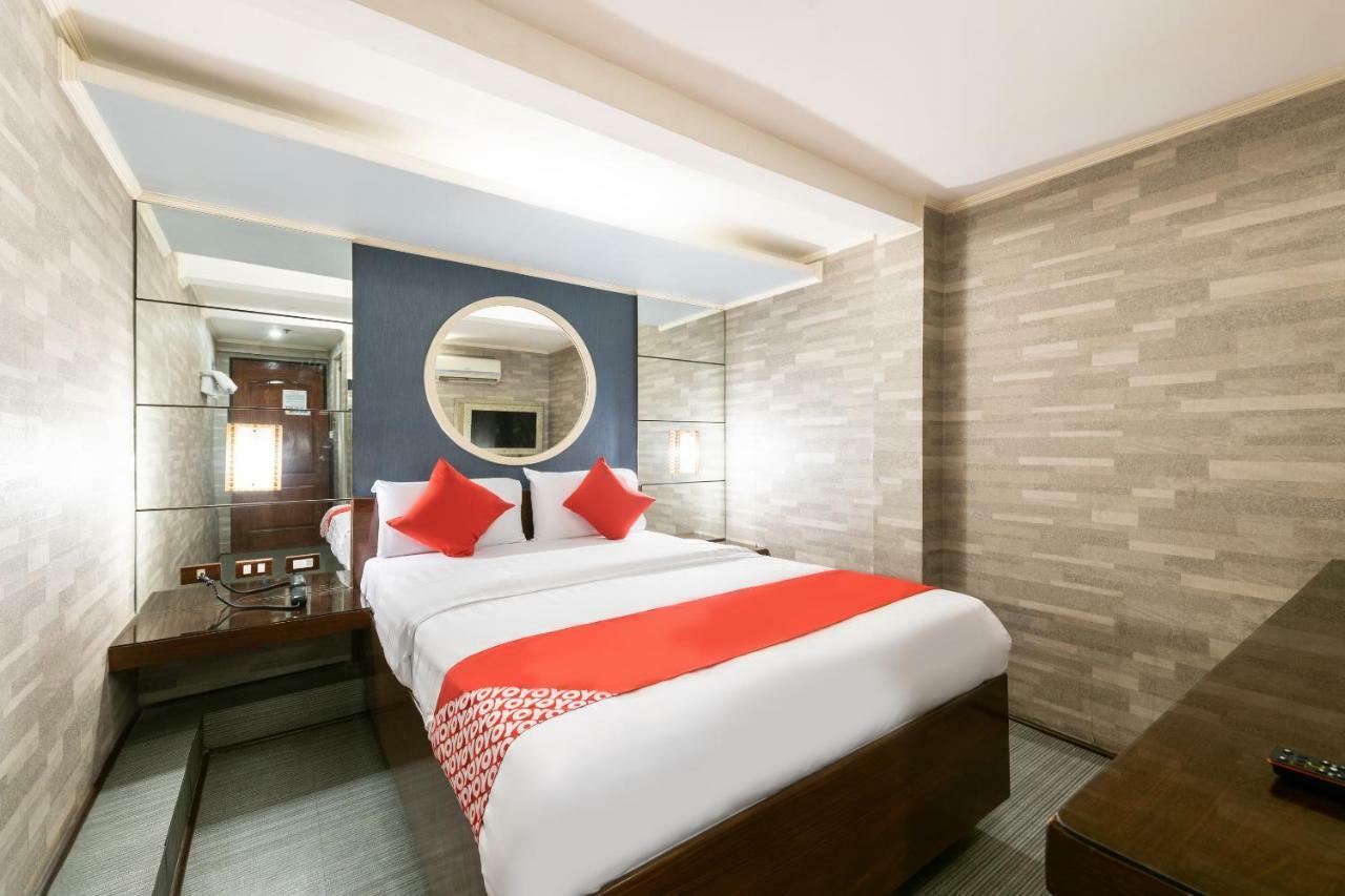 OYO 191 Paradise Apartelle Hotel Manila Esterno foto