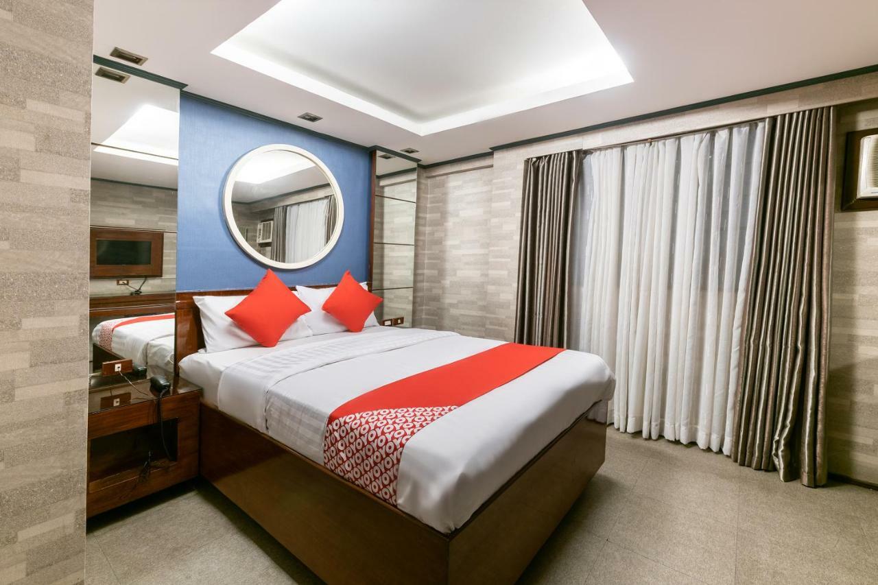 OYO 191 Paradise Apartelle Hotel Manila Esterno foto