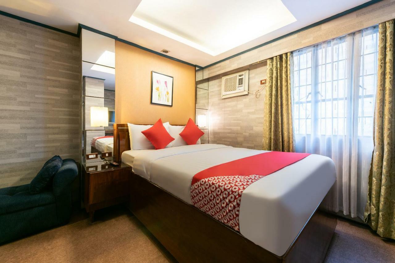 OYO 191 Paradise Apartelle Hotel Manila Esterno foto