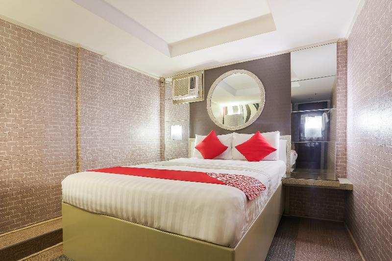 OYO 191 Paradise Apartelle Hotel Manila Esterno foto